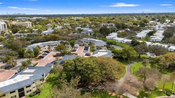 $335,000 | 8164 Northwest 17th Manor, Unit 8164, Plantation, FL 33322