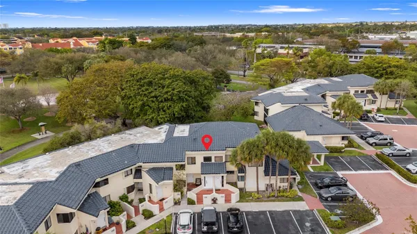 $335,000 | 8164 Northwest 17th Manor, Unit 8164, Plantation, FL 33322