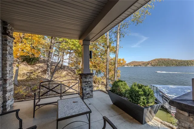 $987,000 | 2259 Standing Rock Road, Camdenton, MO 65020