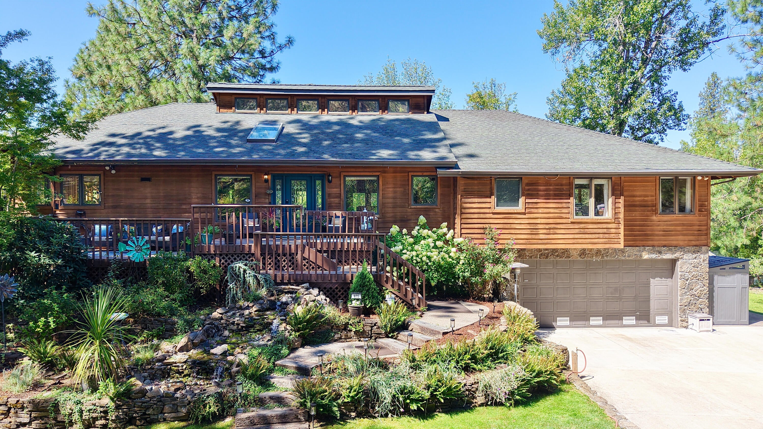 975 Old Ferry Road Shady Cove, OR 97539 - Photo 41 of 100 Front of home