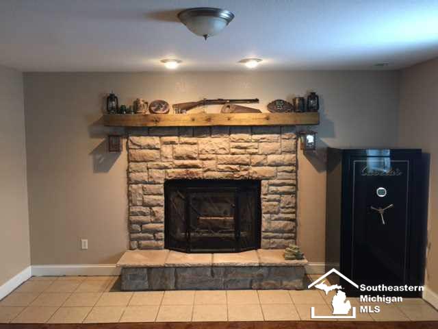 20950 Ida Center Road Deerfield, MI 49238 - Photo 12 of 25 20456559-11.JPG