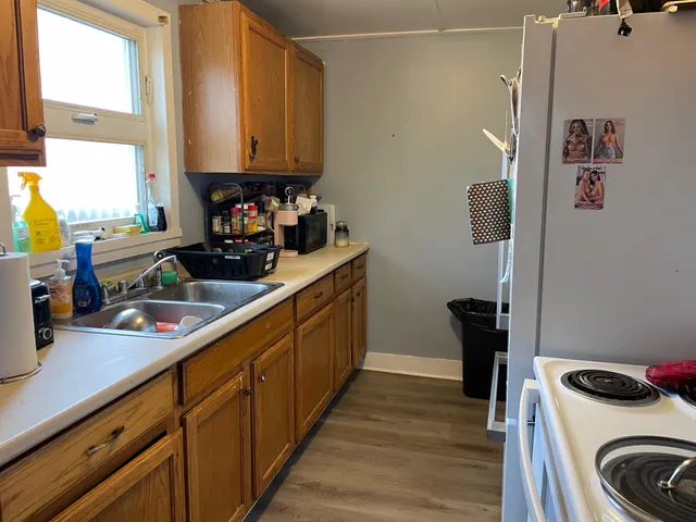 $350,000 | 80 Pleasant Street, Rockland, ME 04841