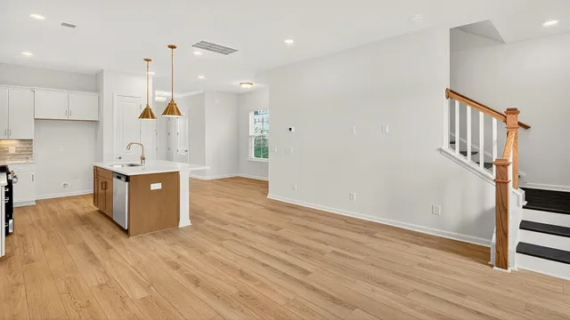 $689,985 | 4436 Oakwood Avenue, North Charleston, SC 29405