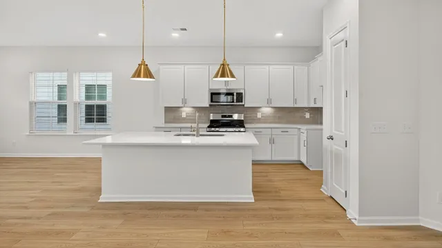 $689,985 | 4436 Oakwood Avenue, North Charleston, SC 29405