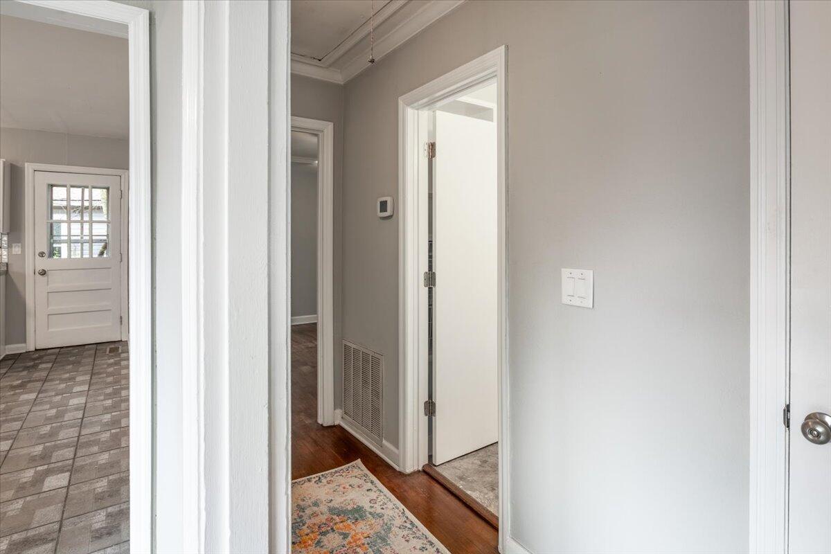 3519 Martin Road Chattanooga, TN 37415 - Photo 16 of 30 Hallway