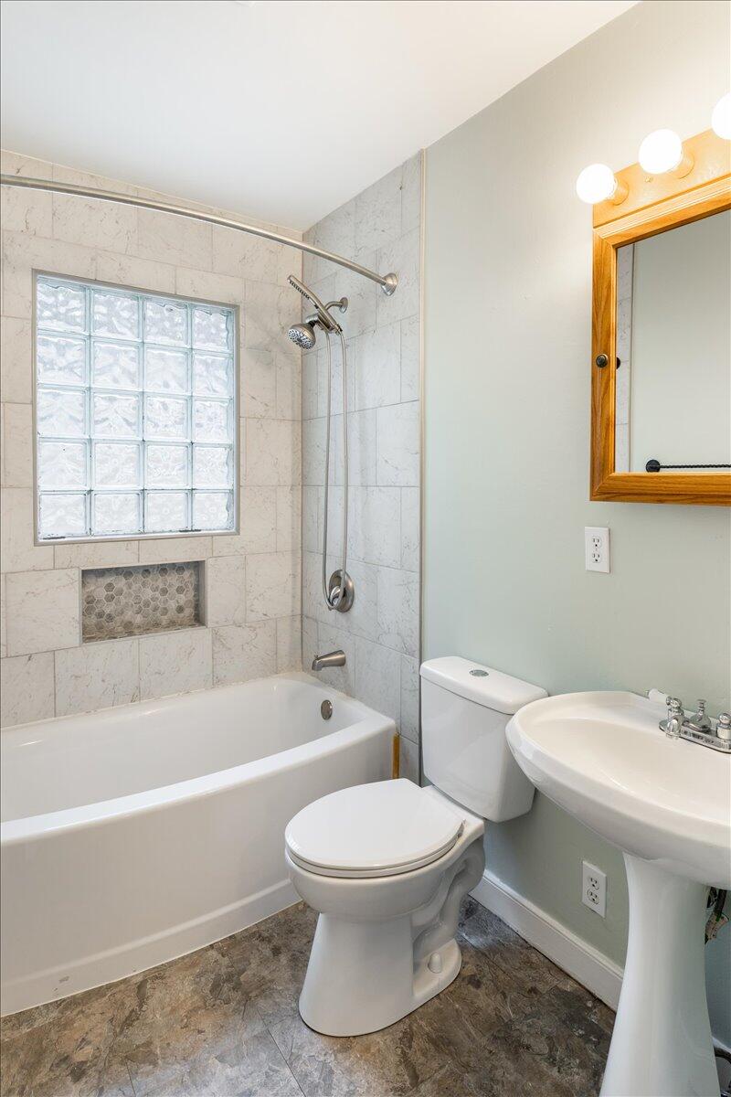 3519 Martin Road Chattanooga, TN 37415 - Photo 17 of 30 Recently Remodeled Bath