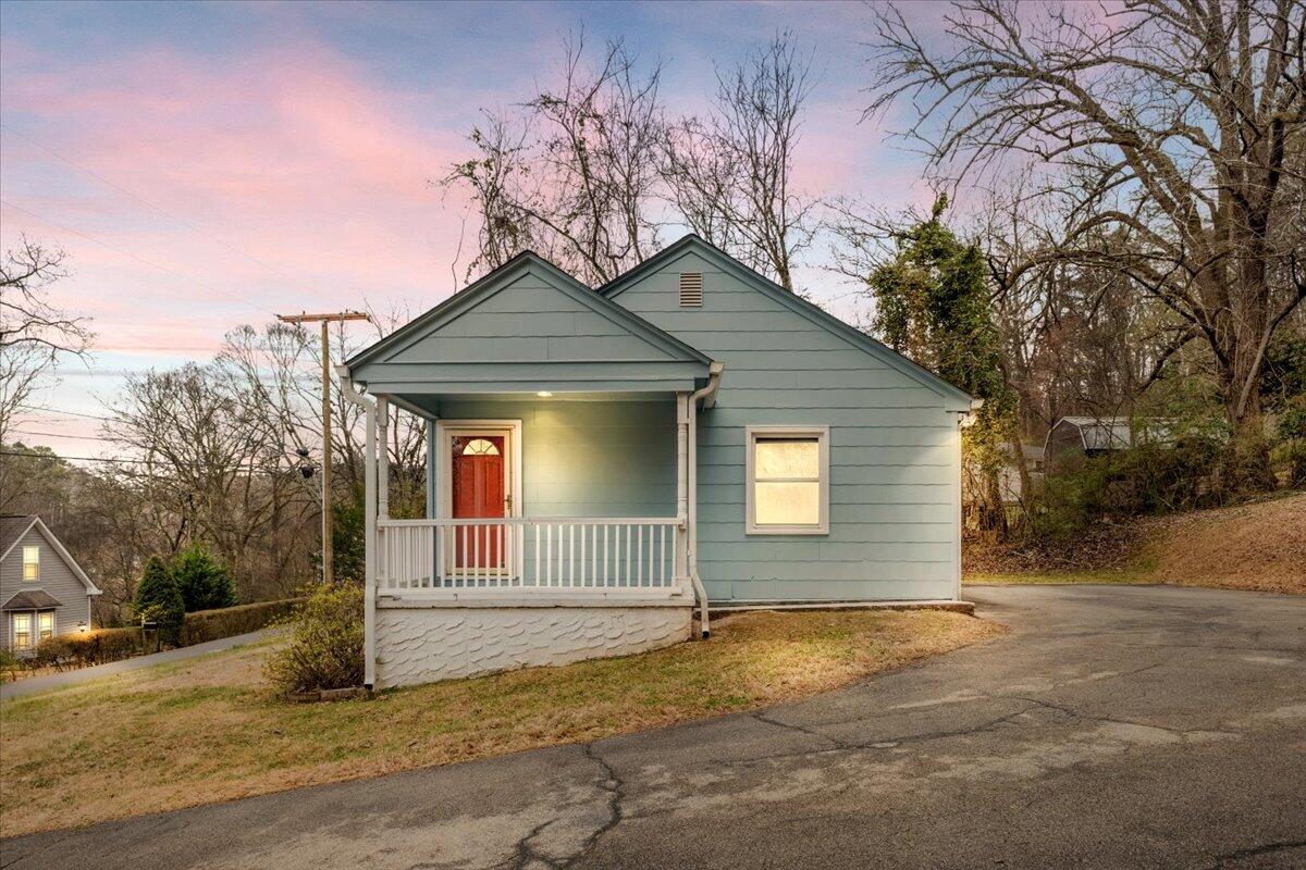 3519 Martin Road Chattanooga, TN 37415 - Photo 2 of 30 Twilight