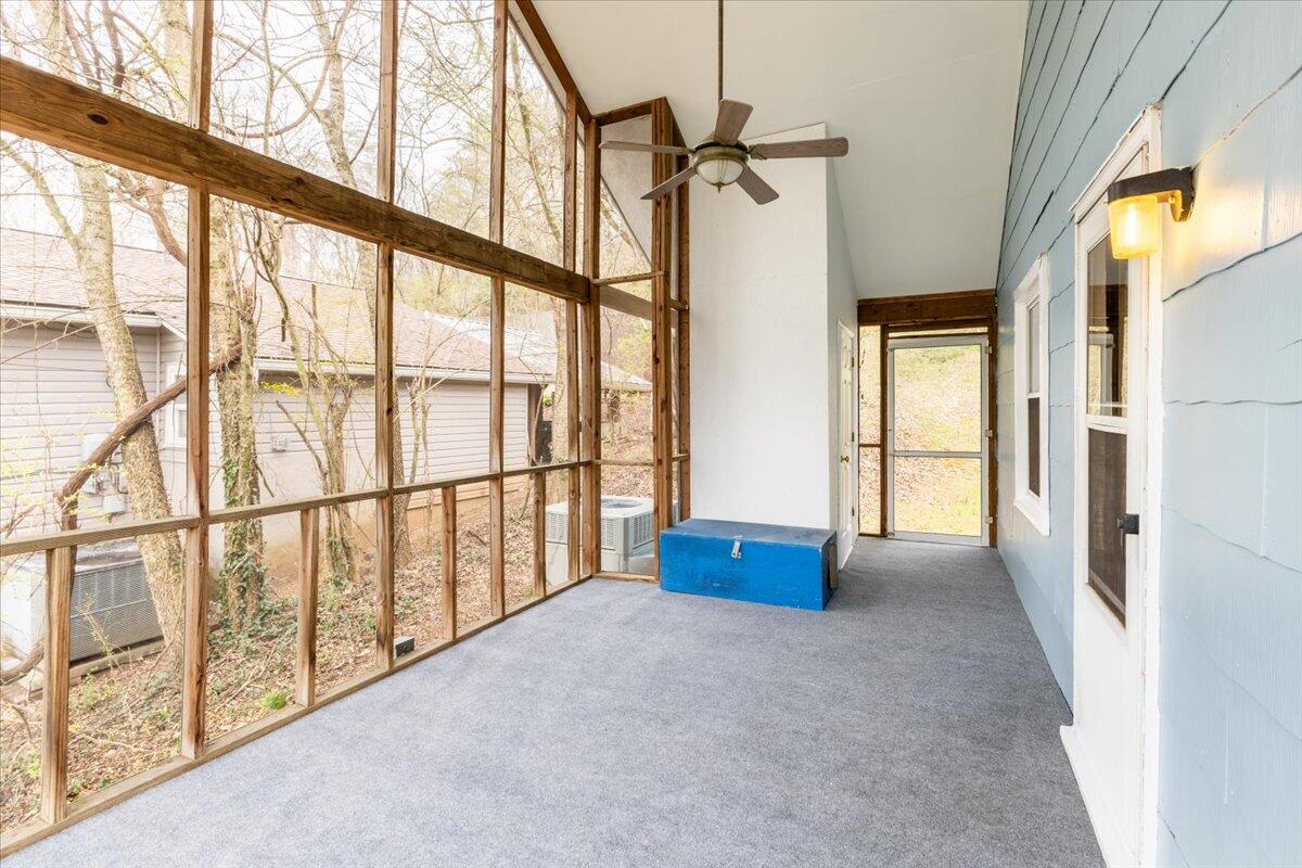 3519 Martin Road Chattanooga, TN 37415 - Photo 23 of 30 Screened in back porch