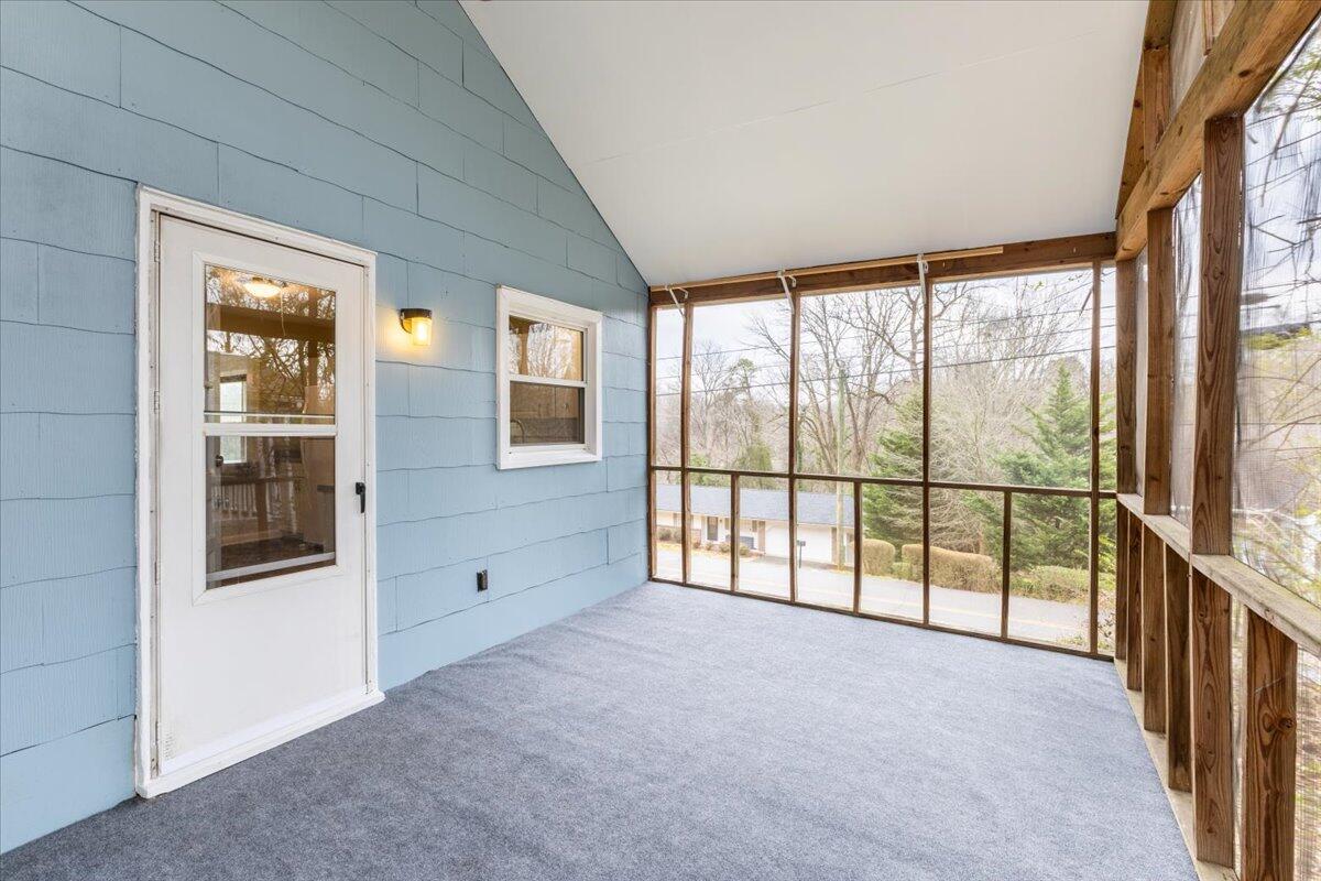 3519 Martin Road Chattanooga, TN 37415 - Photo 25 of 30 Back porch