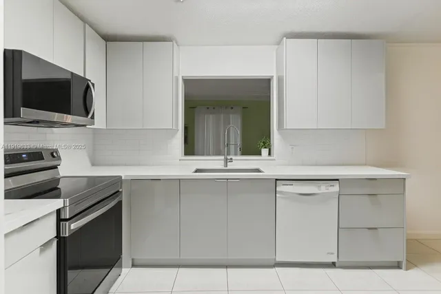 $459,000 | 8107 Southwest 19th Street, North Lauderdale, FL 33068