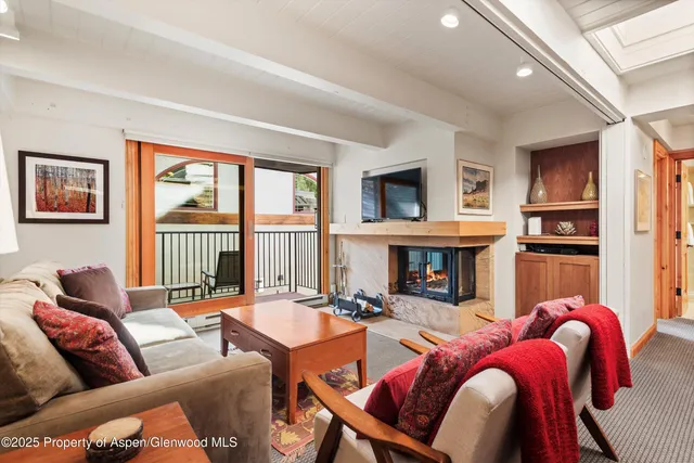 $2,995,000 | 901 East Hyman Avenue, Unit 13, Aspen, CO 81611