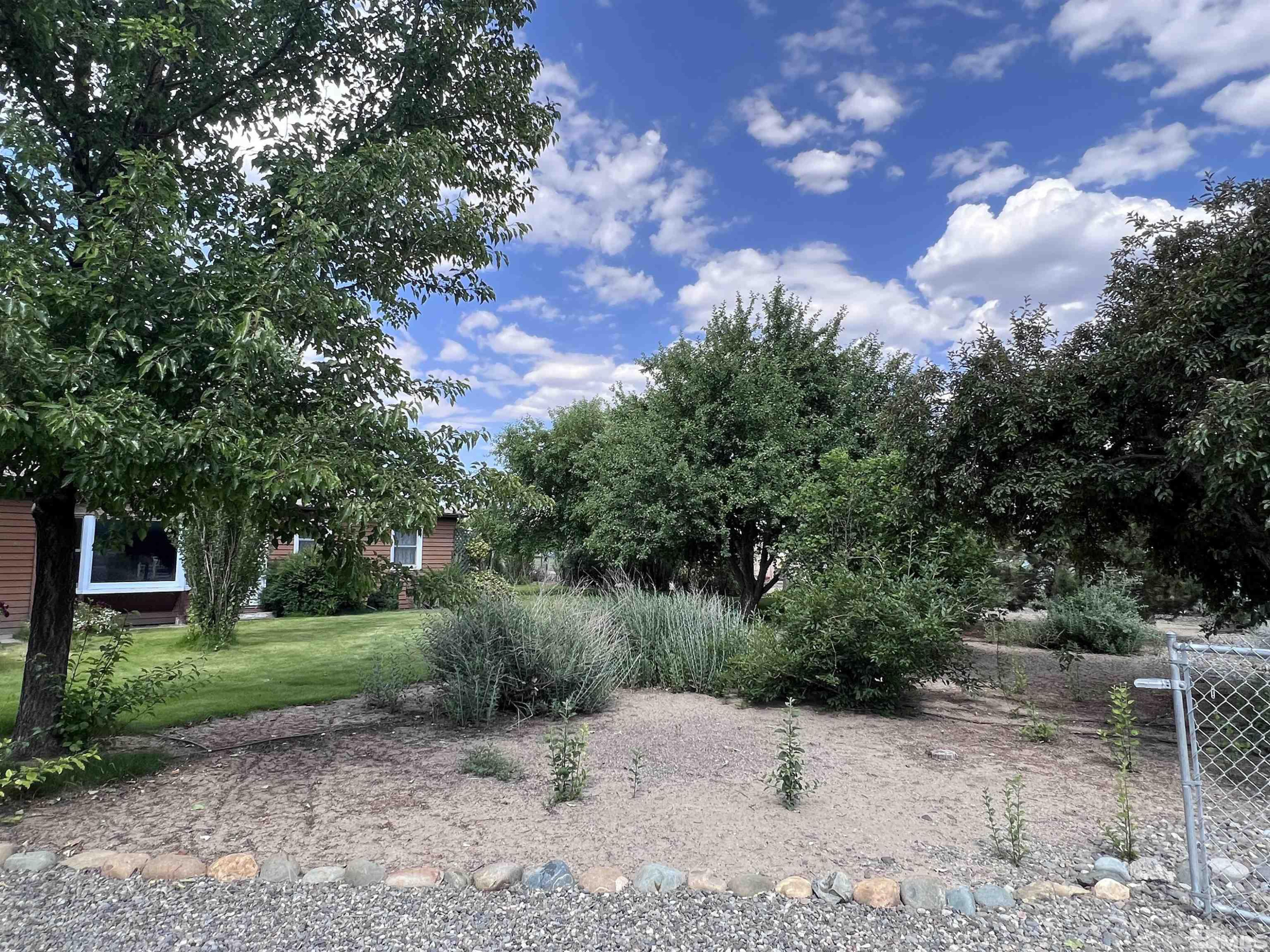 11845 Mistletoe Street Reno, NV 89506 - Photo 4 of 39 Photo 4
