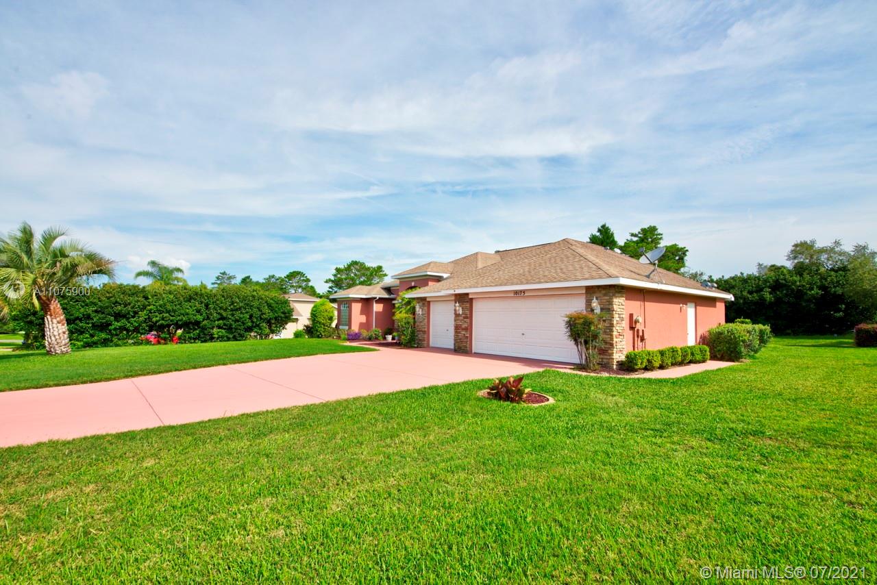 10175 Ridge Top Loop Brooksville, FL 34613 - Photo 3 of 33 Gallery Image 3