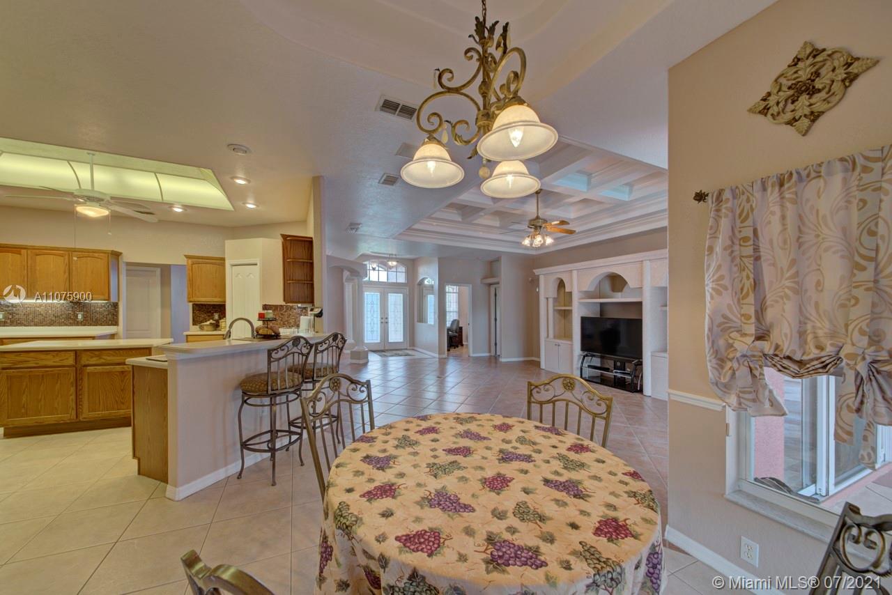 10175 Ridge Top Loop Brooksville, FL 34613 - Photo 8 of 33 Gallery Image 8