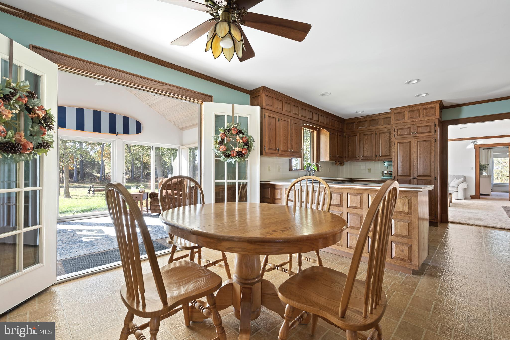 930 Johnson Road Salisbury, MD 21804 - Photo 32 of 69 a dining room with furniture and window