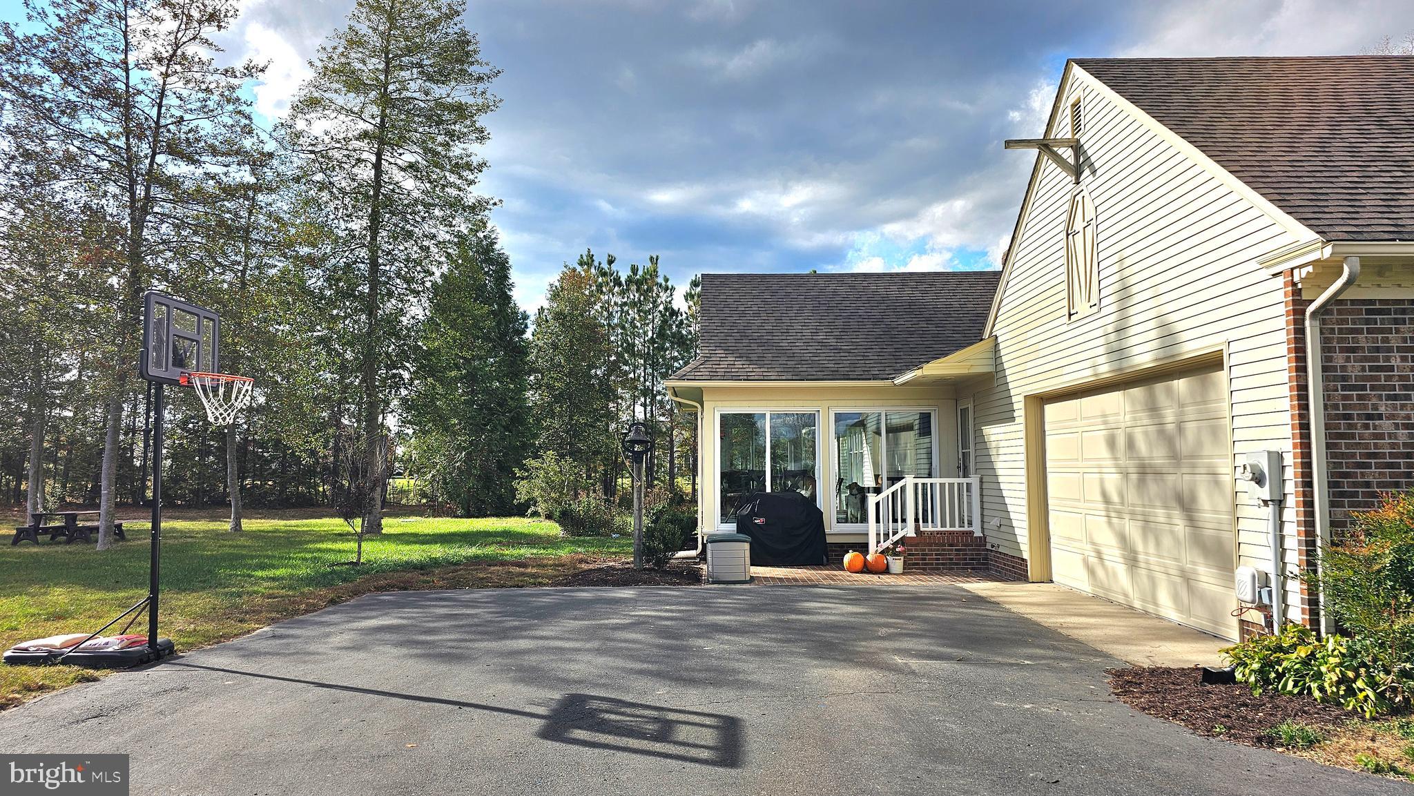 930 Johnson Road Salisbury, MD 21804 - Photo 68 of 69 a view of a volley ball court