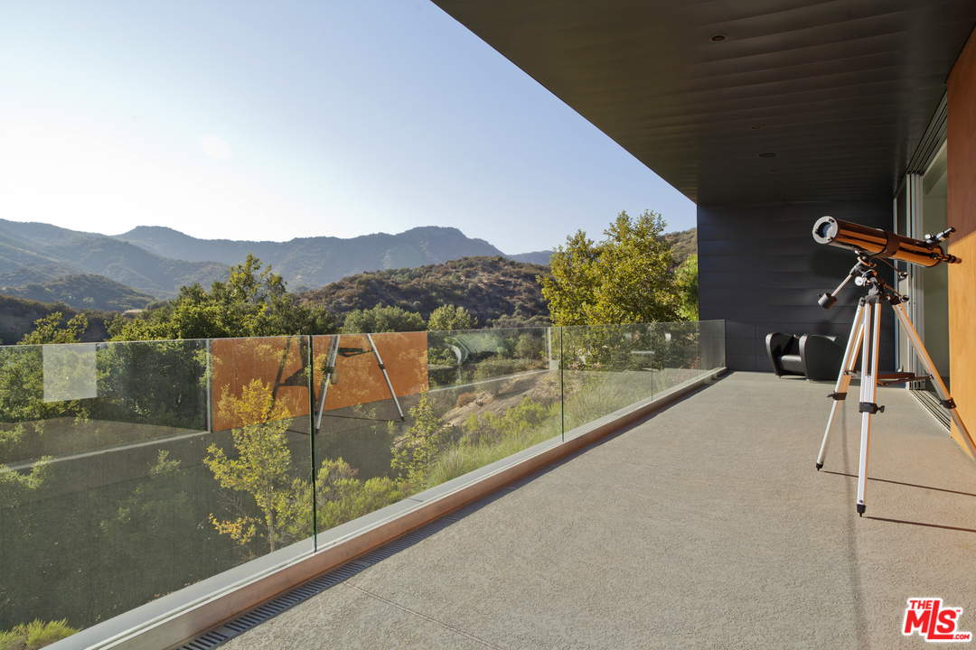 1055 Cold Canyon Road Calabasas, CA 91302 - Photo 23 of 51 Gallery Image 23