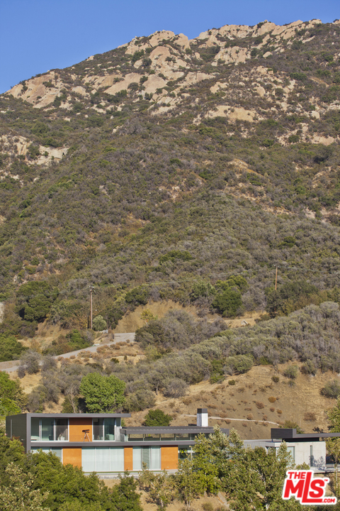 1055 Cold Canyon Road Calabasas, CA 91302 - Photo 33 of 51 Gallery Image 33