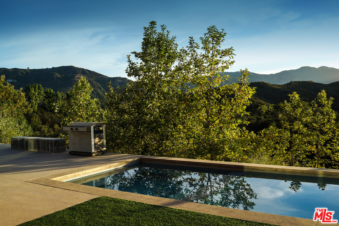 1055 Cold Canyon Road Calabasas, CA 91302 - Photo 38 of 51 Gallery Image 38