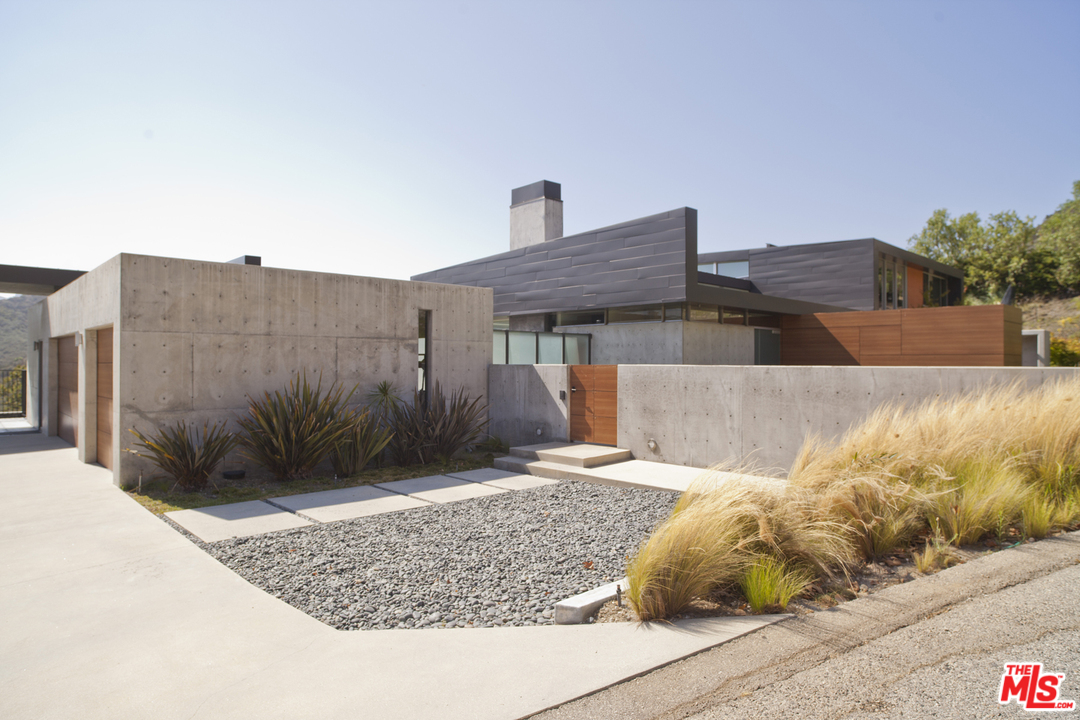 1055 Cold Canyon Road Calabasas, CA 91302 - Photo 40 of 51 Gallery Image 40