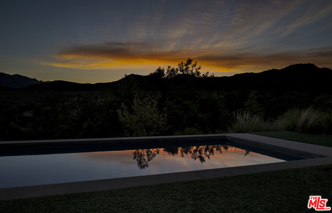 1055 Cold Canyon Road Calabasas, CA 91302 - Photo 45 of 51 Gallery Image 45