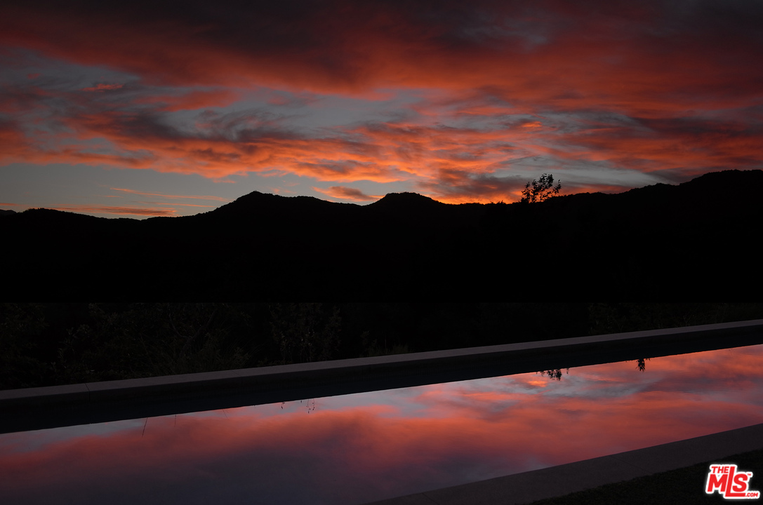 1055 Cold Canyon Road Calabasas, CA 91302 - Photo 48 of 51 Gallery Image 48