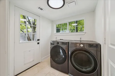 $2,695,000 | 3071 Locke Lane, Houston, TX 77019