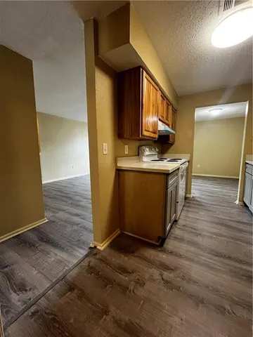 $1,295 | 948 East Monterey Court, Unit B, Gretna, LA 70056