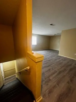 $1,295 | 948 East Monterey Court, Unit B, Gretna, LA 70056