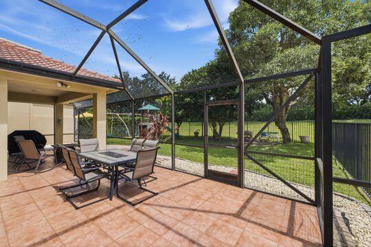 11131 Laurel Walk Road Wellington, FL 33449 - Photo 35 of 41 Patio