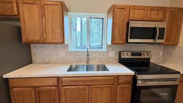 $1,550 | 54317 Pine Crest Avenue, Idyllwild, CA 92549