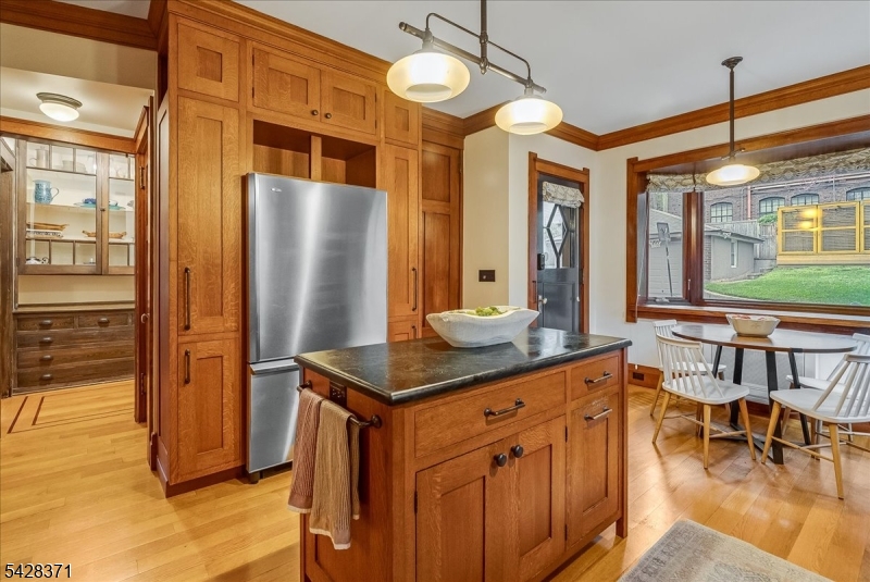 7 Prospect Terrace Montclair, NJ 07042 - Photo 12 of 48