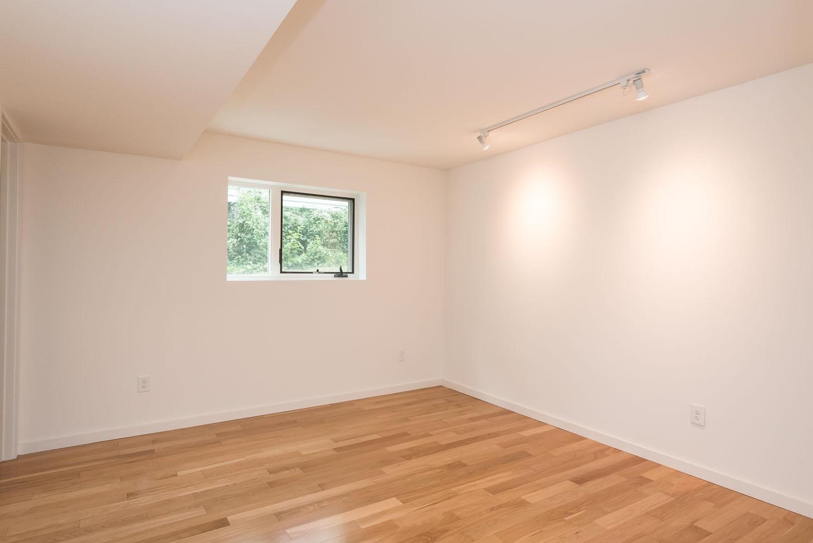 411 Jefferson Street Raleigh, NC 27605 - Photo 13 of 28 Photo #14