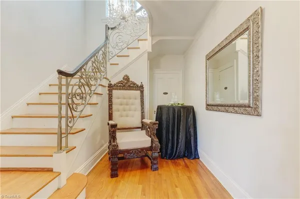 $2,500,000 | 17 East Main Street, Thomasville, NC 27360