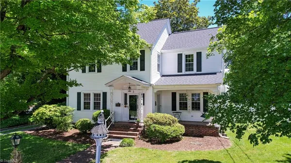 $2,500,000 | 17 East Main Street, Thomasville, NC 27360