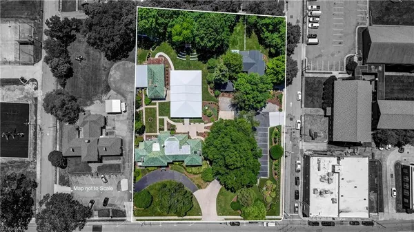 $2,500,000 | 17 East Main Street, Thomasville, NC 27360