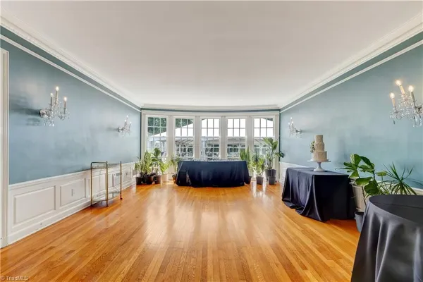 $2,500,000 | 17 East Main Street, Thomasville, NC 27360