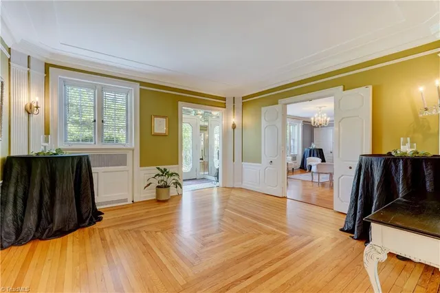 $2,500,000 | 17 East Main Street, Thomasville, NC 27360