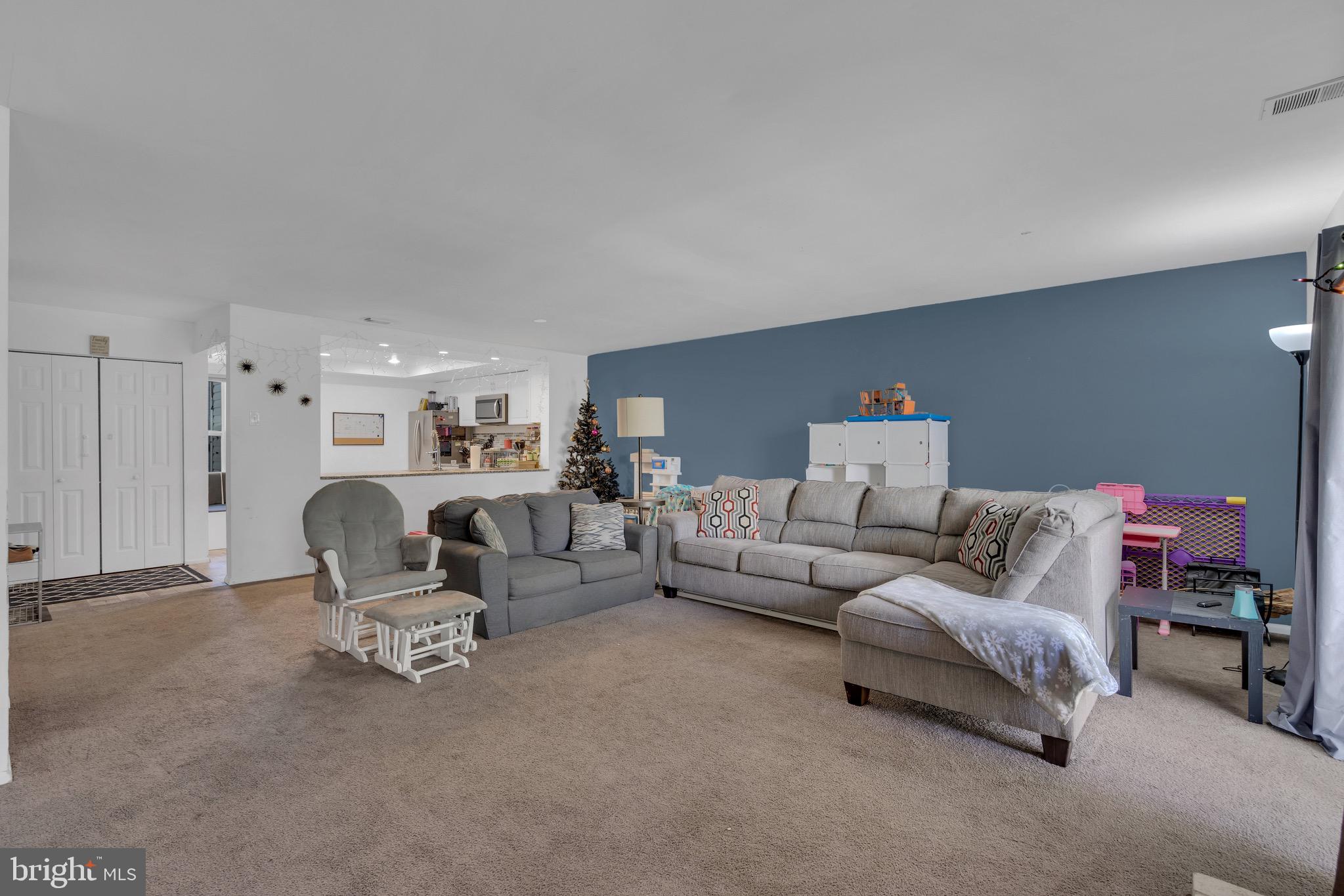 1802 Bromley Estate Pine Hill, NJ 08021 - Photo 13 of 26 a living room with furniture