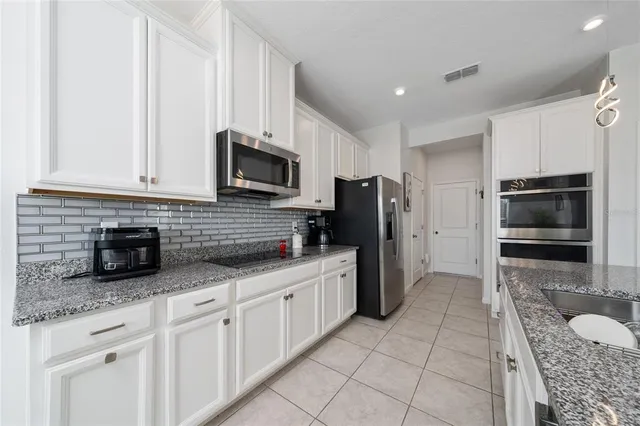 $3,200 | 3173 Armstrong Spring Drive, Kissimmee, FL 34744