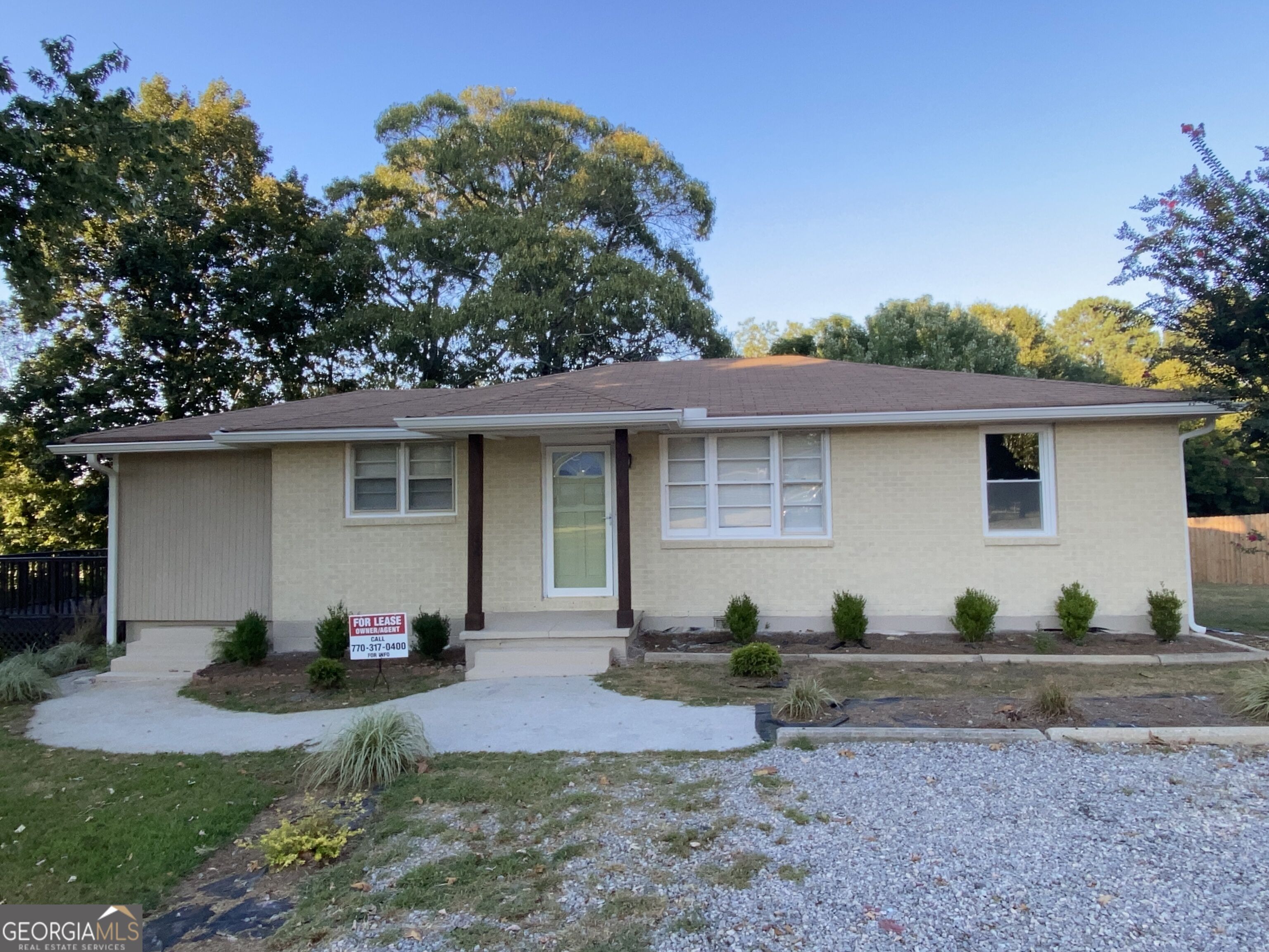 914 Ozora Road Lawrenceville, GA 30045 - Photo 1 of 25 Gallery Image 1