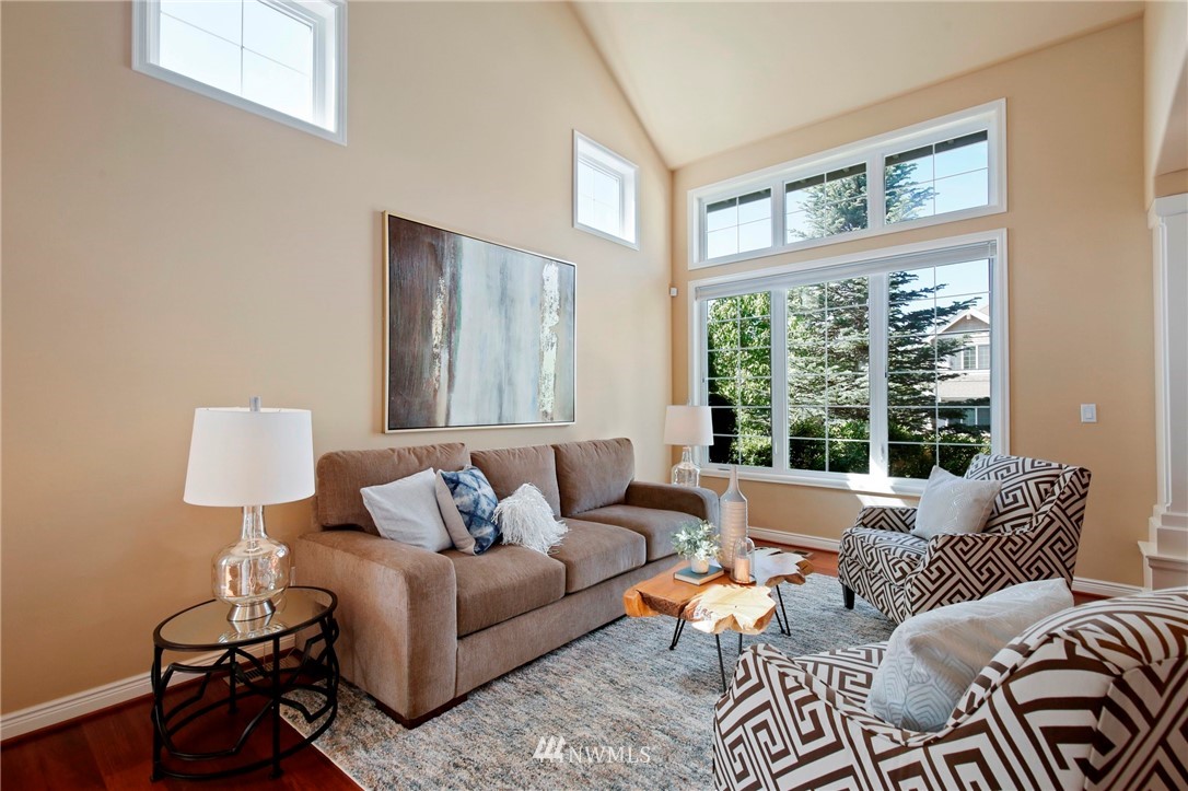 1131 South 36th Place Renton, WA 98055 - Photo 4 of 40