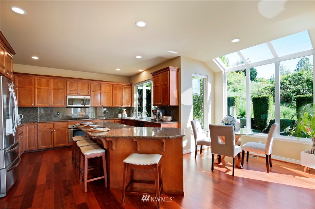 1131 South 36th Place Renton, WA 98055 - Photo 9 of 40