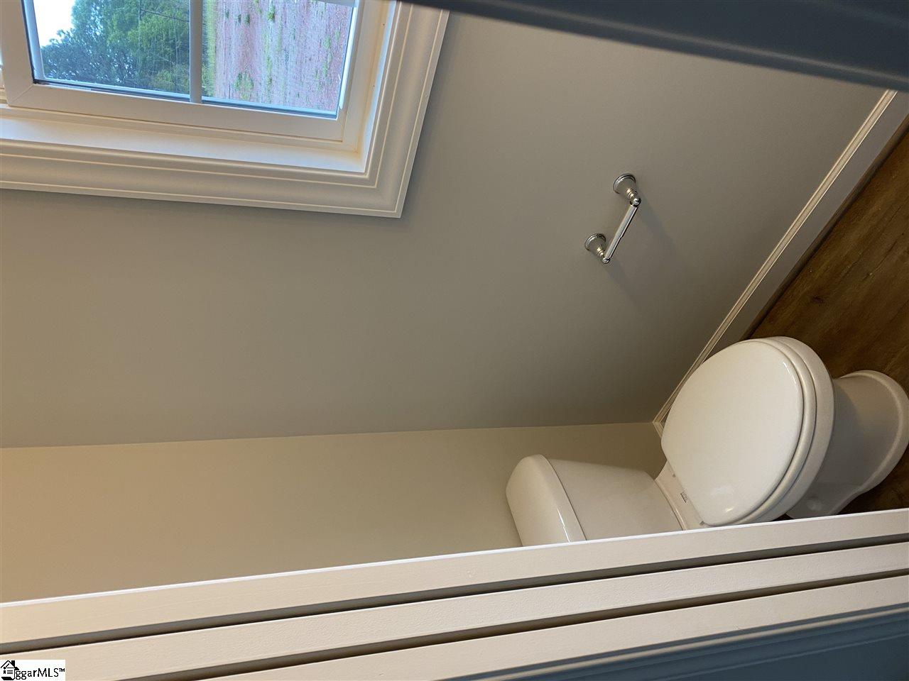 3501 Old Buncombe Road Greenville, SC 29617 - Photo 6 of 25 Gallery Image 6