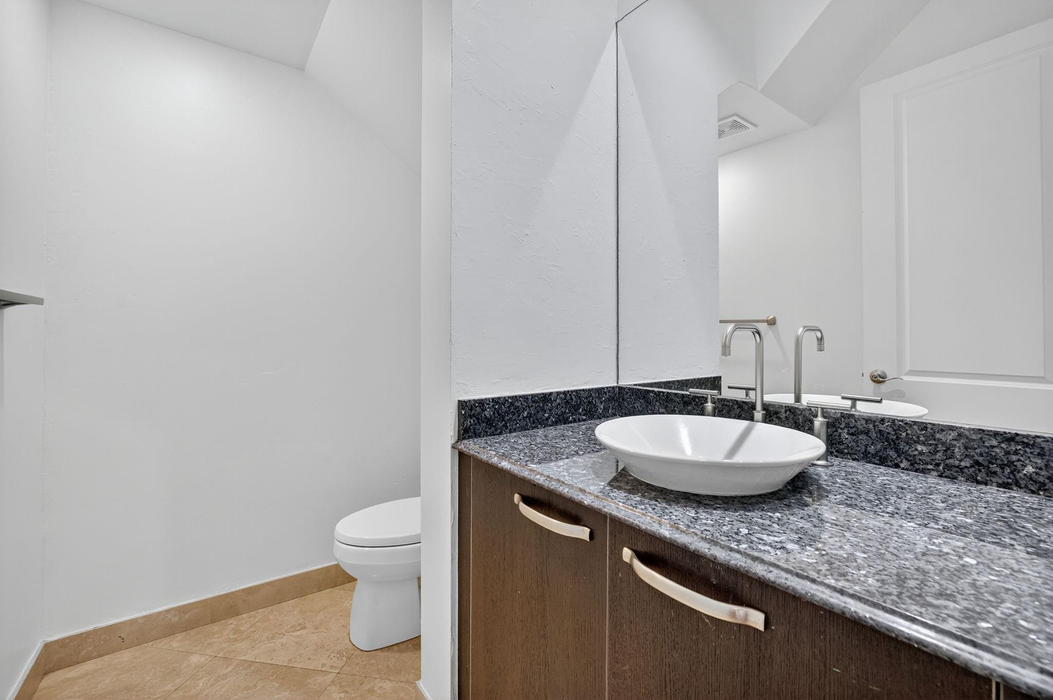 508 North Birch Road, Unit 508 Fort Lauderdale, FL 33304 - Photo 27 of 88 Photo 27