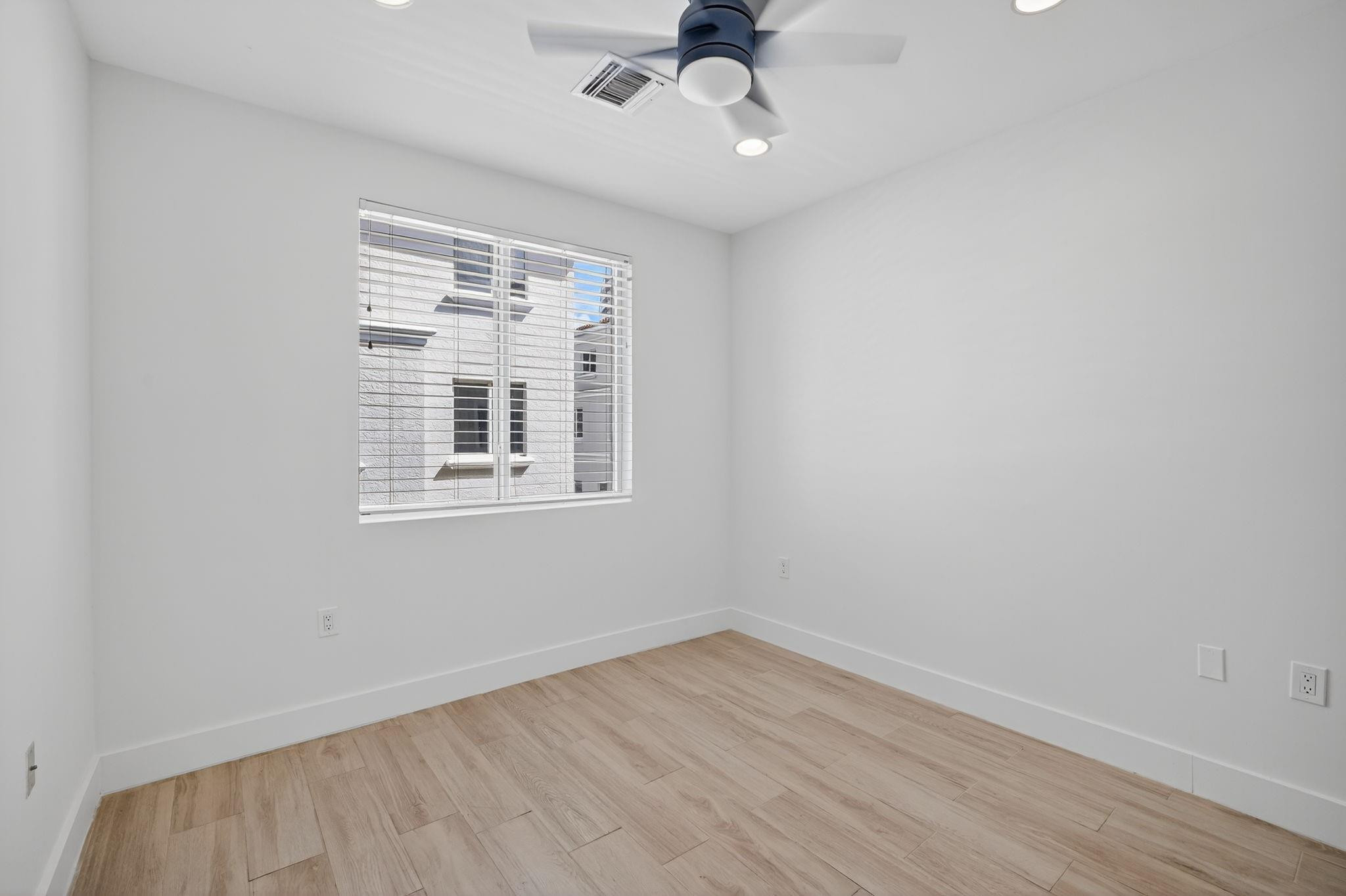 508 North Birch Road, Unit 508 Fort Lauderdale, FL 33304 - Photo 40 of 88 Photo 40