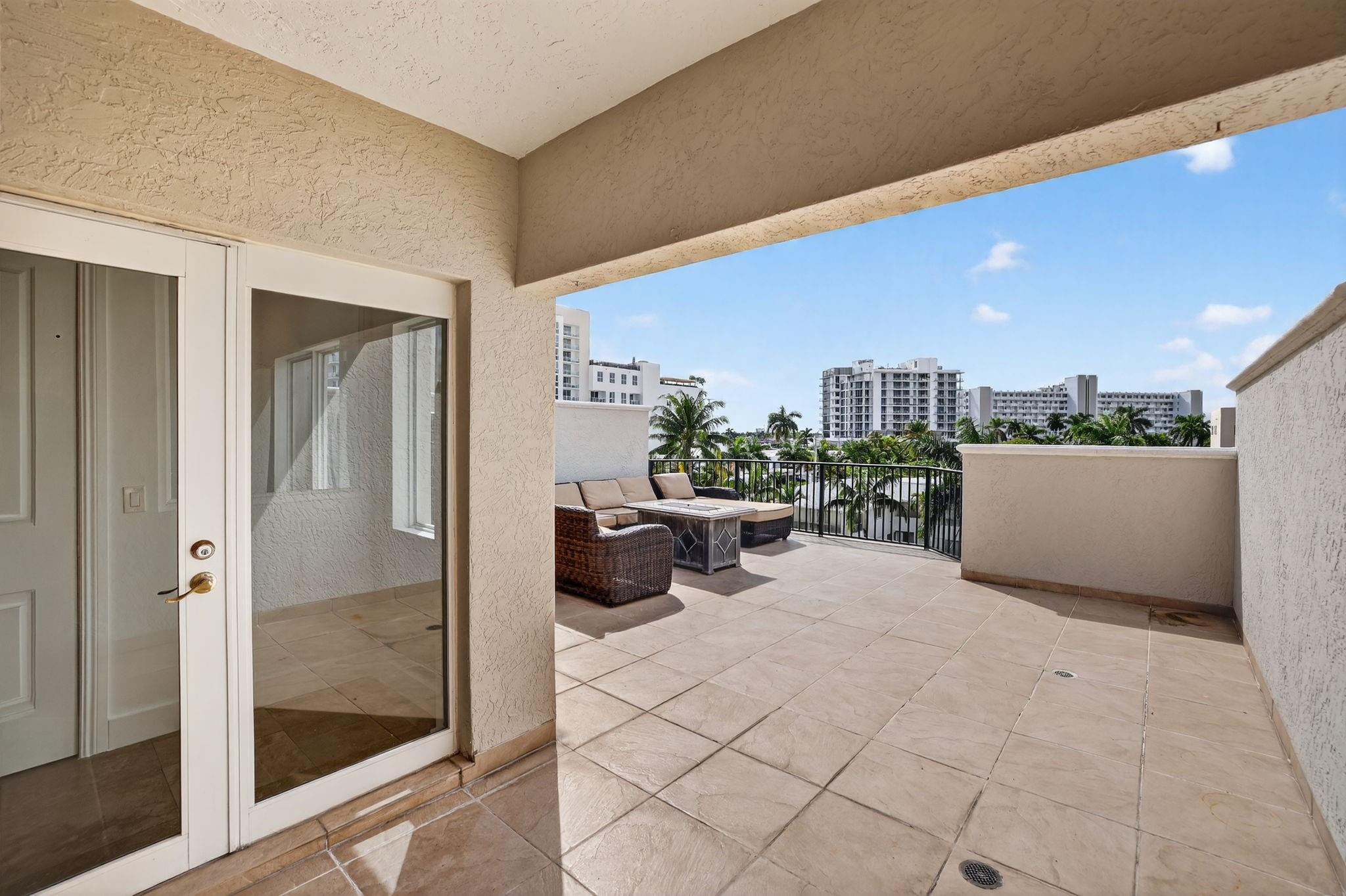 508 North Birch Road, Unit 508 Fort Lauderdale, FL 33304 - Photo 49 of 88 Photo 49