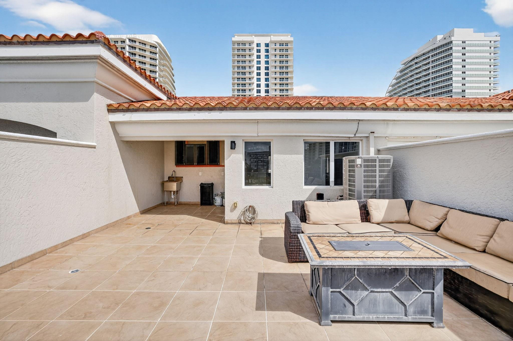 508 North Birch Road, Unit 508 Fort Lauderdale, FL 33304 - Photo 57 of 88 Photo 57