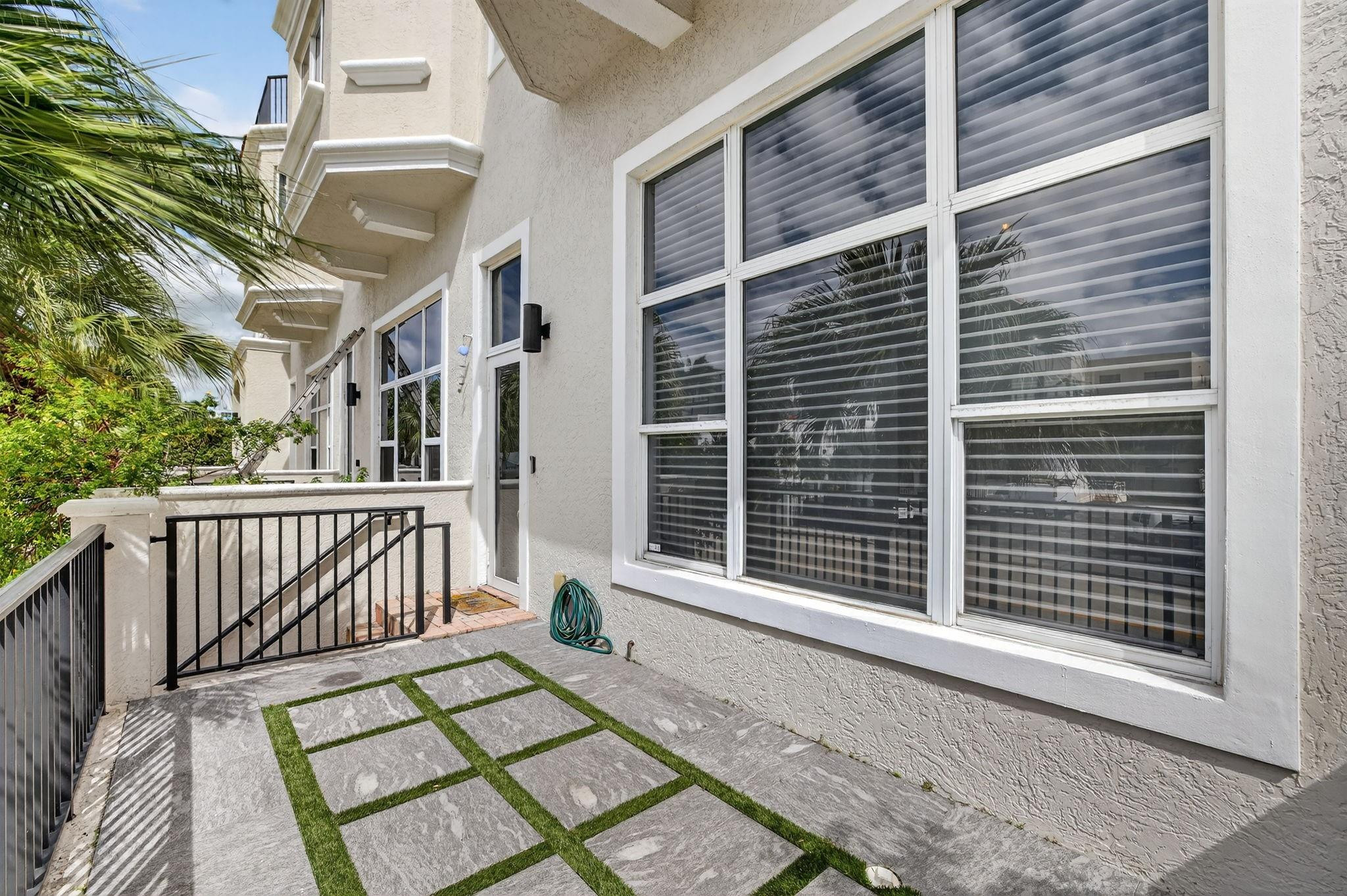 508 North Birch Road, Unit 508 Fort Lauderdale, FL 33304 - Photo 6 of 88 Photo 6