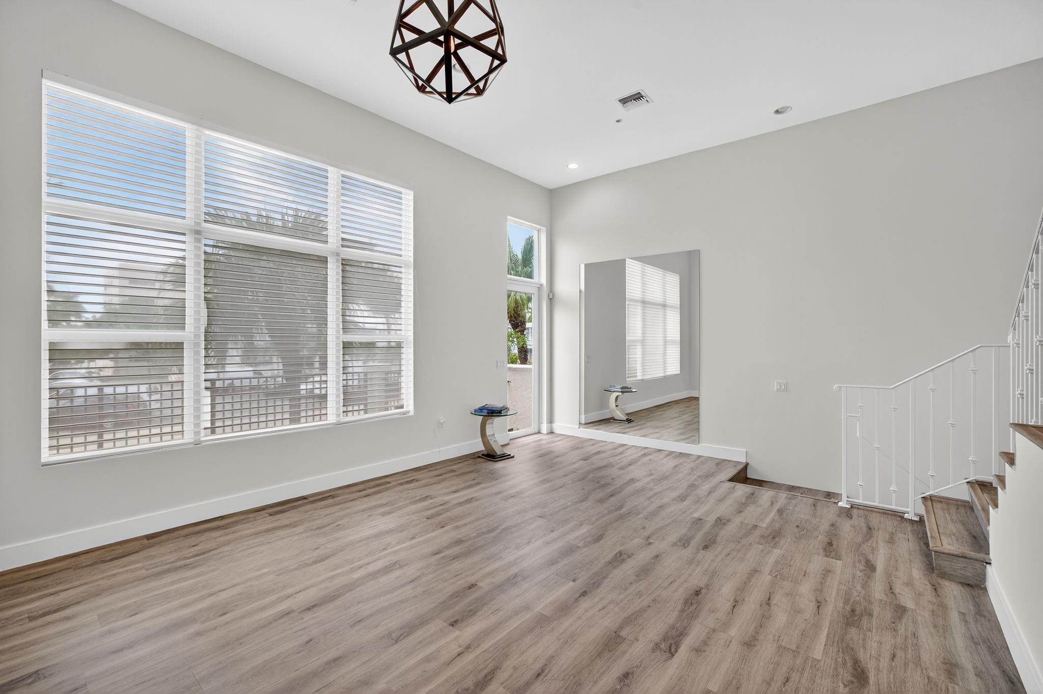 508 North Birch Road, Unit 508 Fort Lauderdale, FL 33304 - Photo 9 of 88 Photo 9